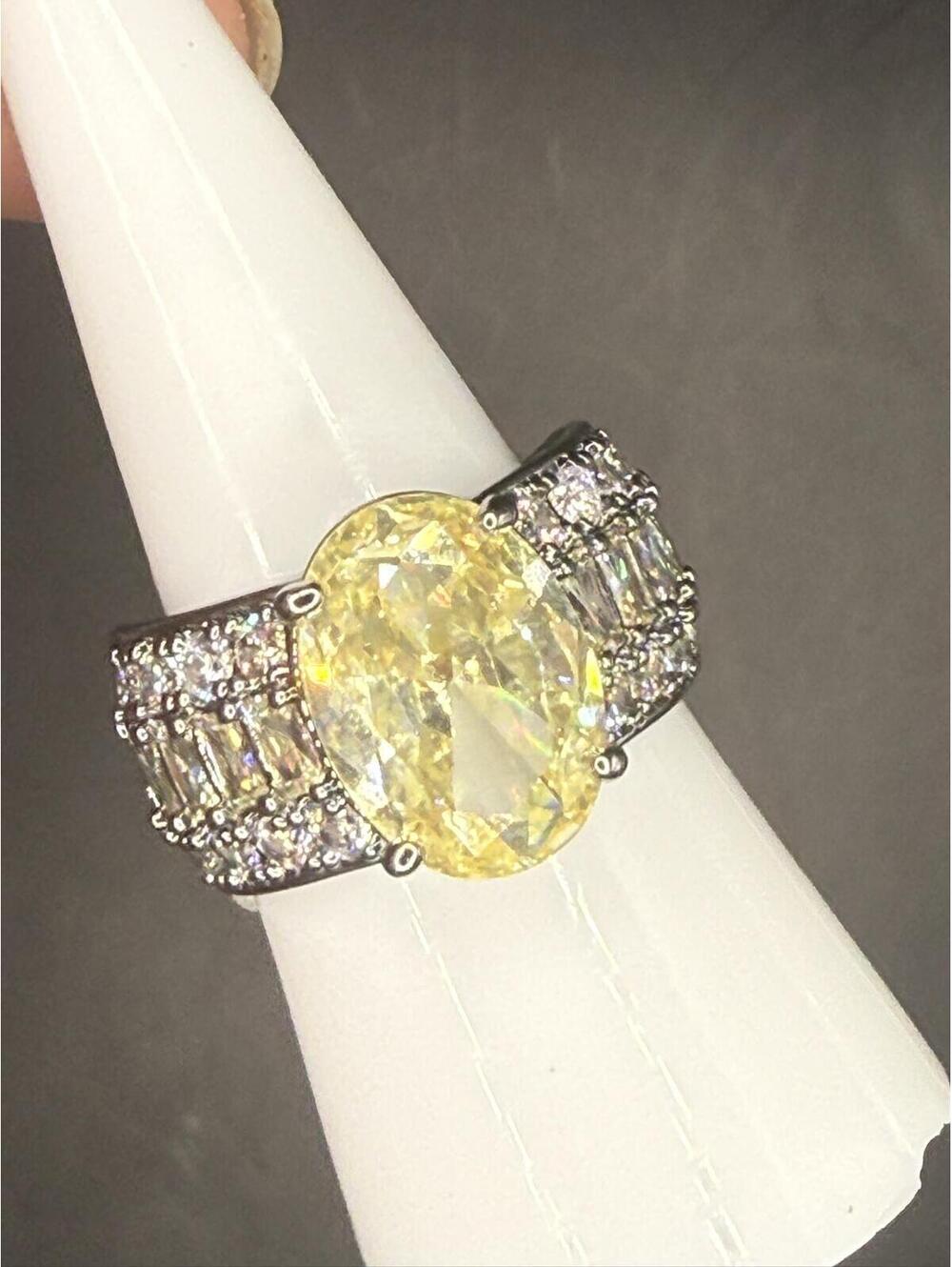 Bomb Party November 25 Worn In Quiet Ceremony Citrine Ring Size 8